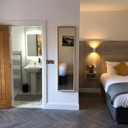 Mcnaughton Guestrooms Ballymena Exterior foto