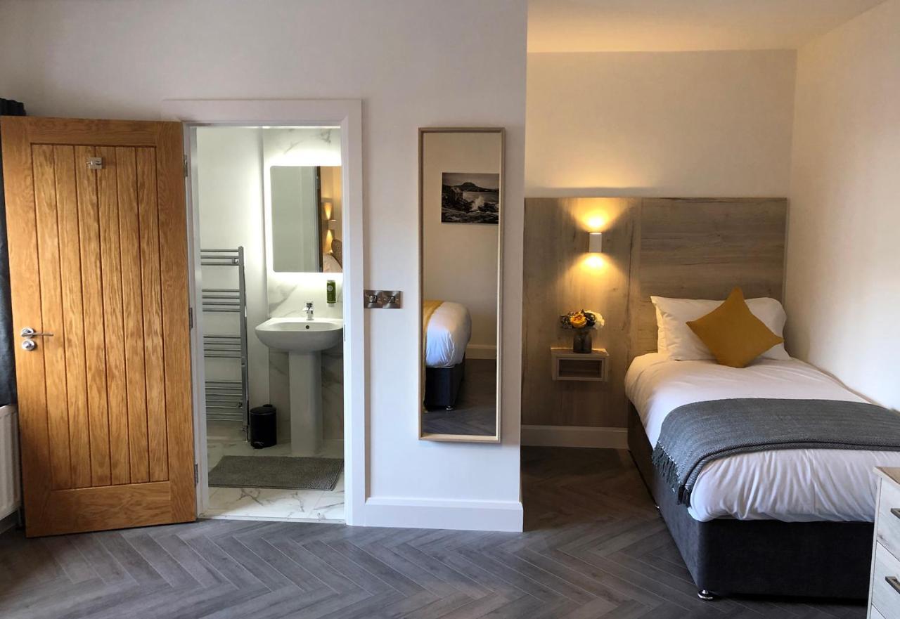 Mcnaughton Guestrooms Ballymena Exterior foto